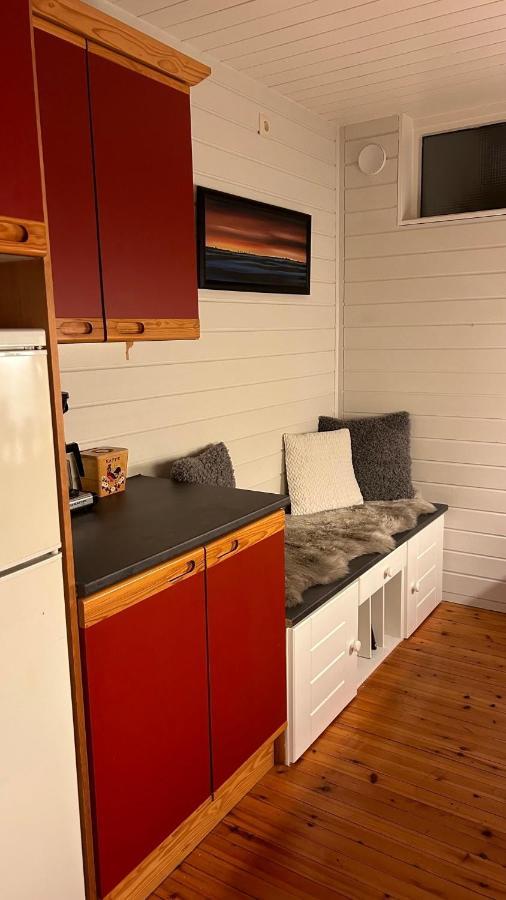 Cozy Little House In Tromso City Zewnętrze zdjęcie